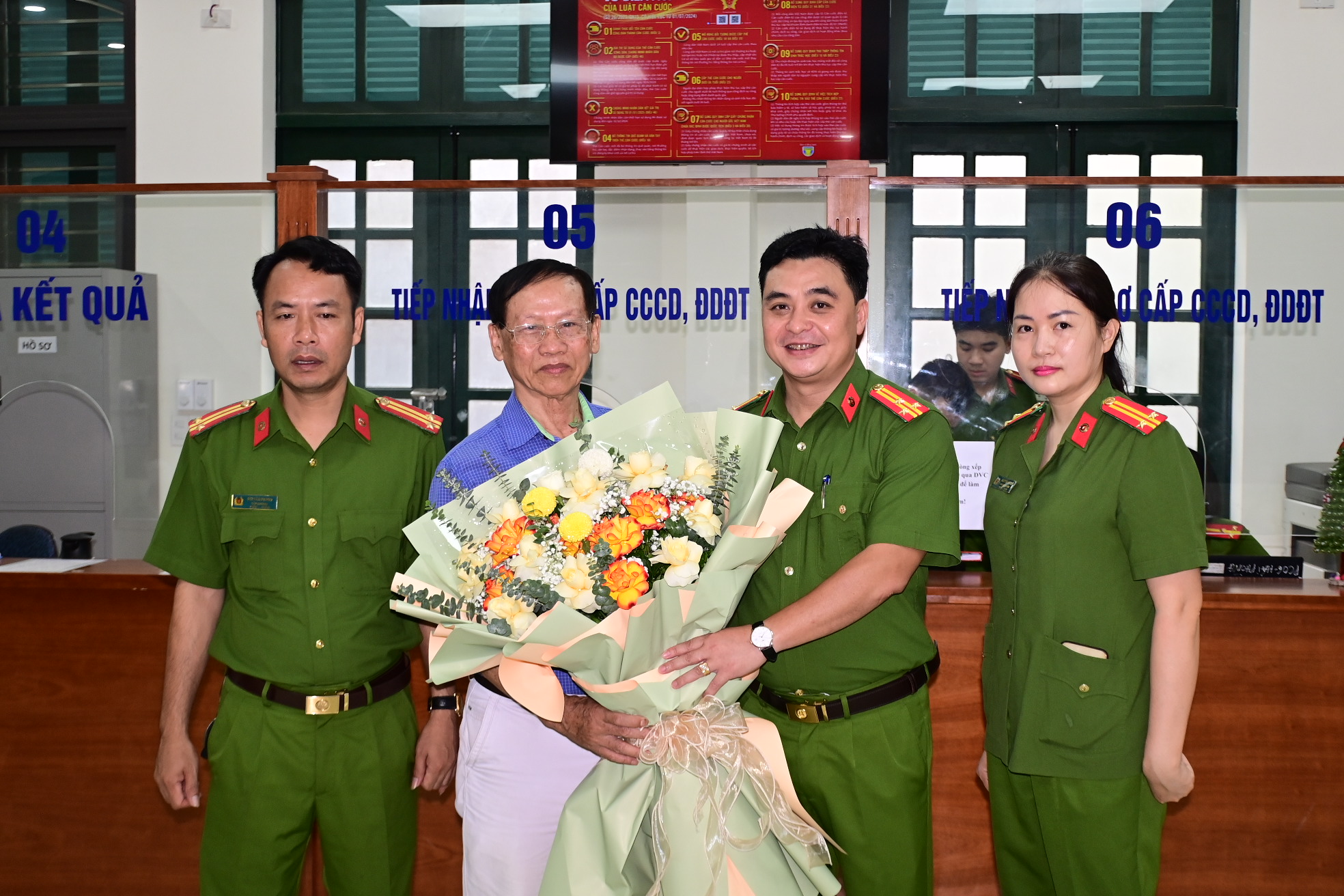 Công an các đơn vị, địa phương đồng loạt tổ chức Lễ phát động triển khai Luật Căn cước năm 2023